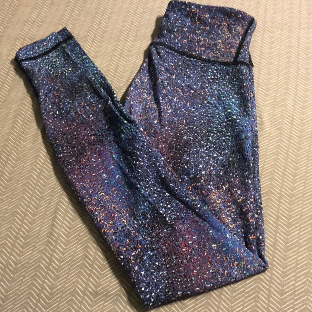 Lululemon wunder under III strive multi black